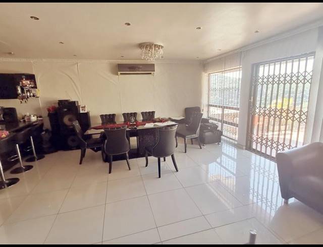 3 BEDROOM TOWNHOUSE FOR SALE IN RESERVOIR HILLS